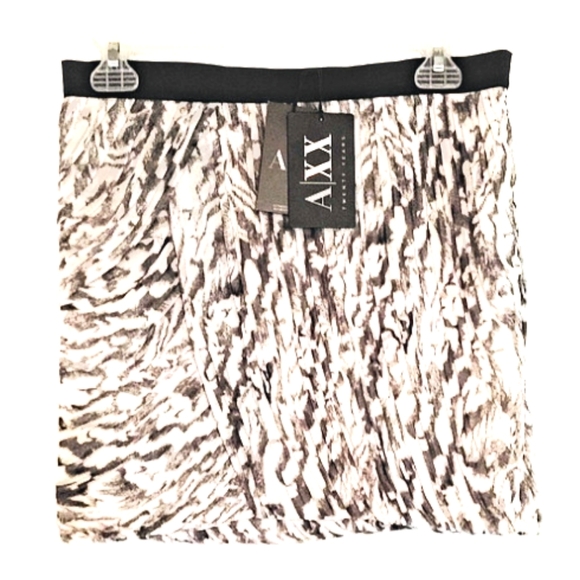 NWT Armani Exchange skirt Size 2 - Picture 1 of 10